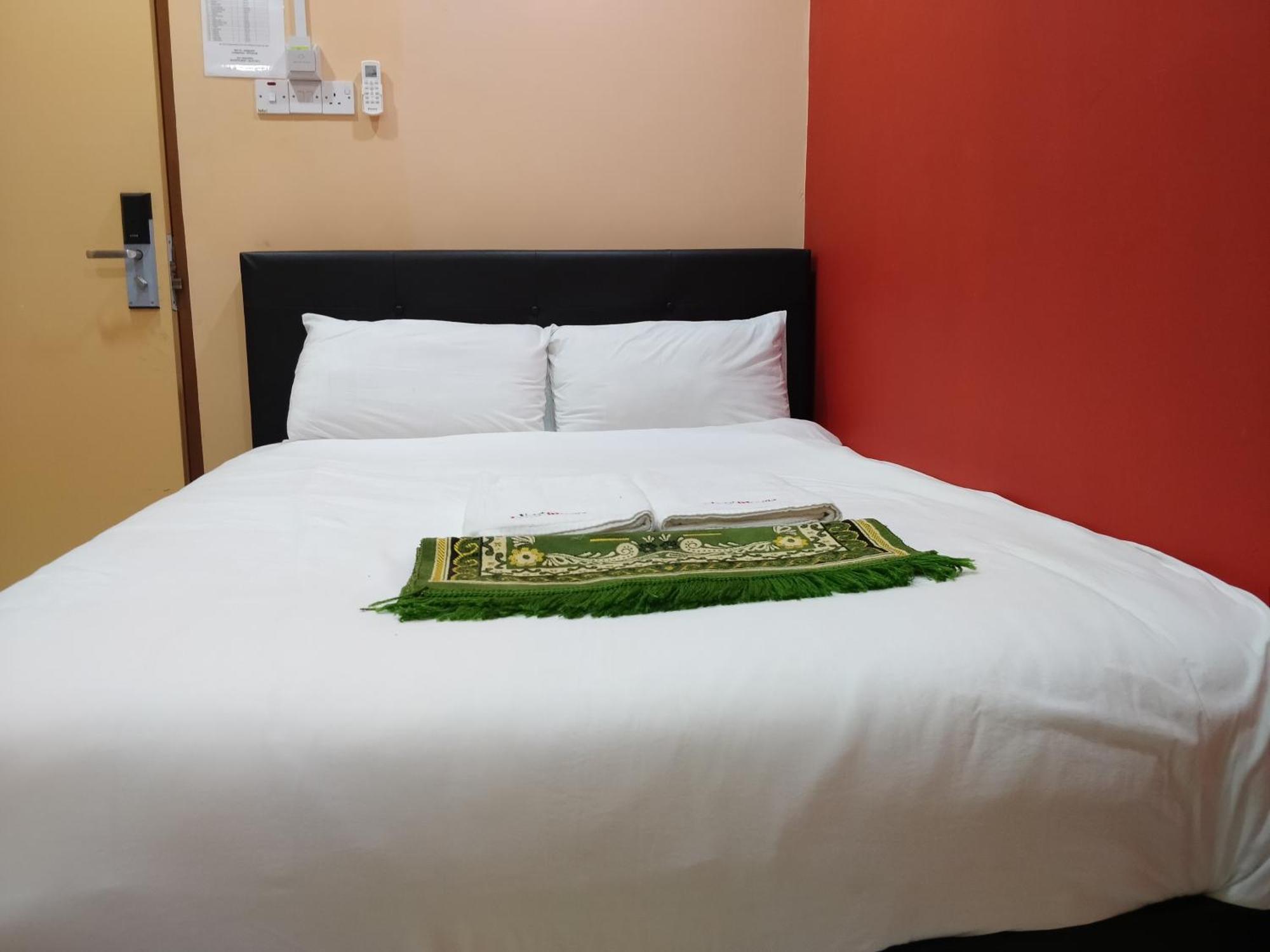Hotel Puteri Miqaila Seri Iskandar Dış mekan fotoğraf